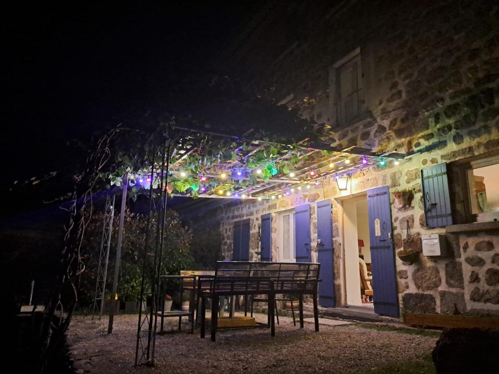 Gite De Noe Au Ray-Pic Pereyres Exterior foto